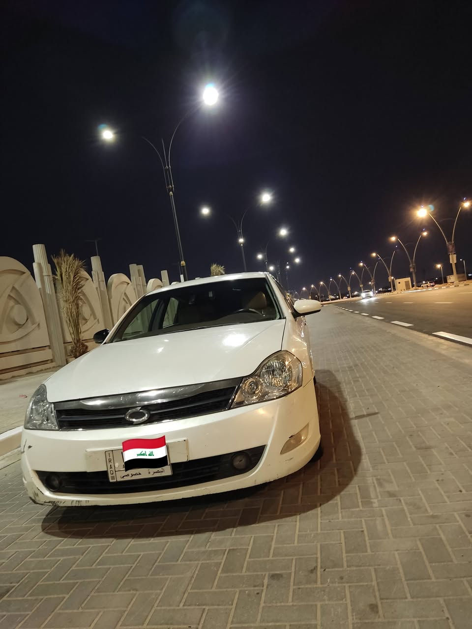 السلام عليكم عيني سيارة سافران 2009
محرك 6سلندر حجم المحرك 2300 

محرك غير مكفول فيه خيط تبخير صار له فترة تقريبا 4 سنوات لكن ما مأثر ع المحرك بصورة قوية يعني السيارة تعمل وتسير 

السيارة ماشية 220الف قابل للزياة
گير السيارة مستبدل حاوية بسبب عطل كهربائي تم اصلاحه 

السيارة بأسمنا تريد تحويل او وكالة اصولياتها بشرط
السيارة تعرضت لضربة في مقدمة السيارة وتم اصلاحها (رجعت بارد)  
بدي نضيف نوعا ما قطرة صبغ ما بي ما عدا تكحيل ببعض الاماكن 

السيارة حلوة وعملية وقوية لكن تحتاج كم شغلة تترتب بالحدادية مثل قواعد دبل وهاي الامور اما باقي الحدادة نضيفة 
السيارة حلوة واسعار الادوات الاحتياطية  مناسبة واللي يريد سيارة يجنيها ويخليها عمر ما تقصر وياك

ملاحضة:  قبل فترة السيارة نضربت جهة الباب الخلفي جهة الراكب الداير الخلفي وشوية من الباب السبب السائق غير منتبه ورجع علية 

السعر 70 وبيها مجال وتكلفة الضربة تنزل من السعر

العنوان: البصرة القبلة 

للتواصل او الاستفسار//  ***********
