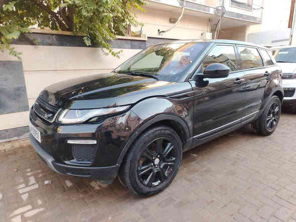 رانج روفر ايفوك 2019 صبغ دعاميه 
بيه او مراوس حسب القناعه 
ماشيه 32 الف فقط 
   فول مواصفات 
السعر 
195    
*********** 
مكاني بغداد الدوره بغداد
