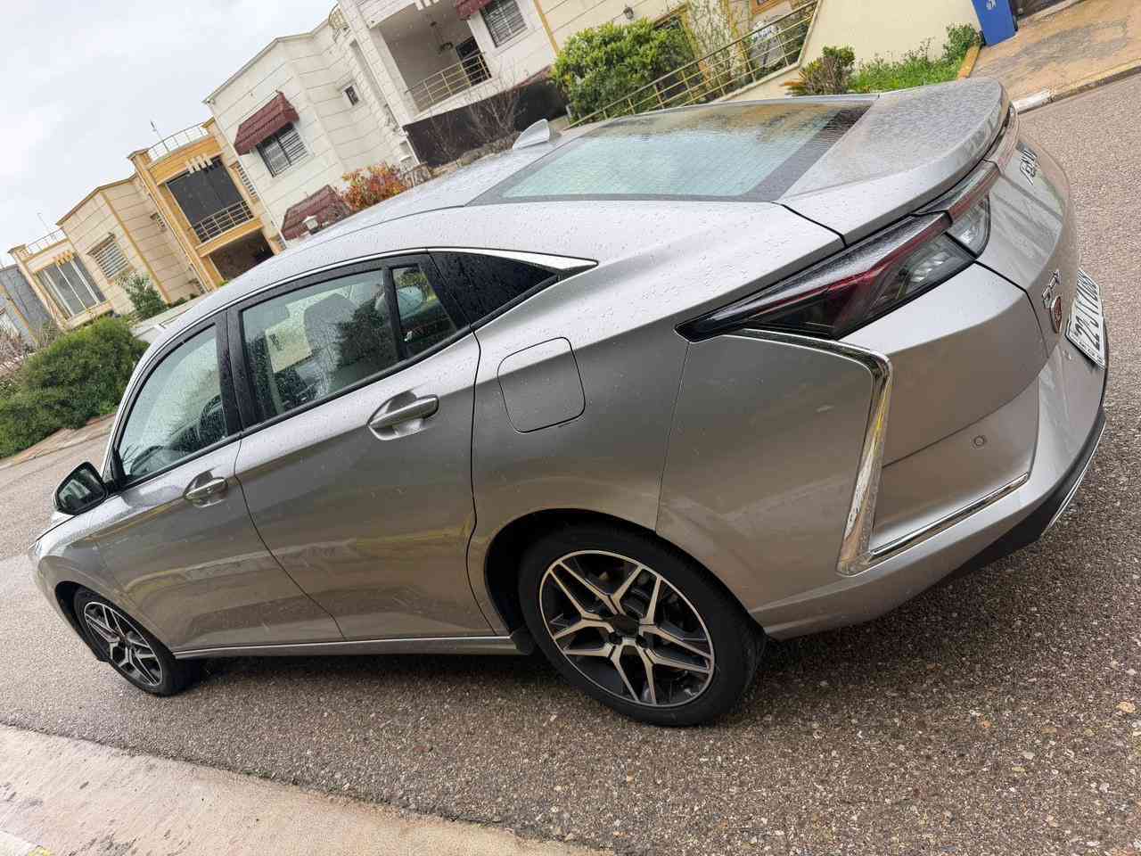 السلام عليكم
سيارة Dong موديل 2023

 وراد خليجي صفر مال اربيل 

فول موصفات ماشيه 55 داخل جلد ابيض فتحه

كير محرك تبريد صبغ كلة بشرط استخدام شخصي

سيارة حلوة وسعر مناسب 95 ورقه 

سيارة حتى رقم مميز
تواصل 
***********  واتس اب
