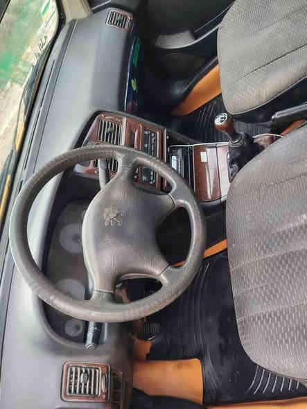 سلام عليكم ورحمة الله وبركاته بيجو بارص موديل 2015 محرك وكير وكلج خير من الله لا تبخير ولا تنقيص صدر امامي اخلفي نص عمر سيارة مكفولة من ضربة وتبديل وصبغ دوشمة تبريد شغال سنوية جديدة هيئة وغرامات مصفرة العنوان بغداد الرقم ‏‪***********‬‏ السعر 44 وبيها مجال شي بسيط
