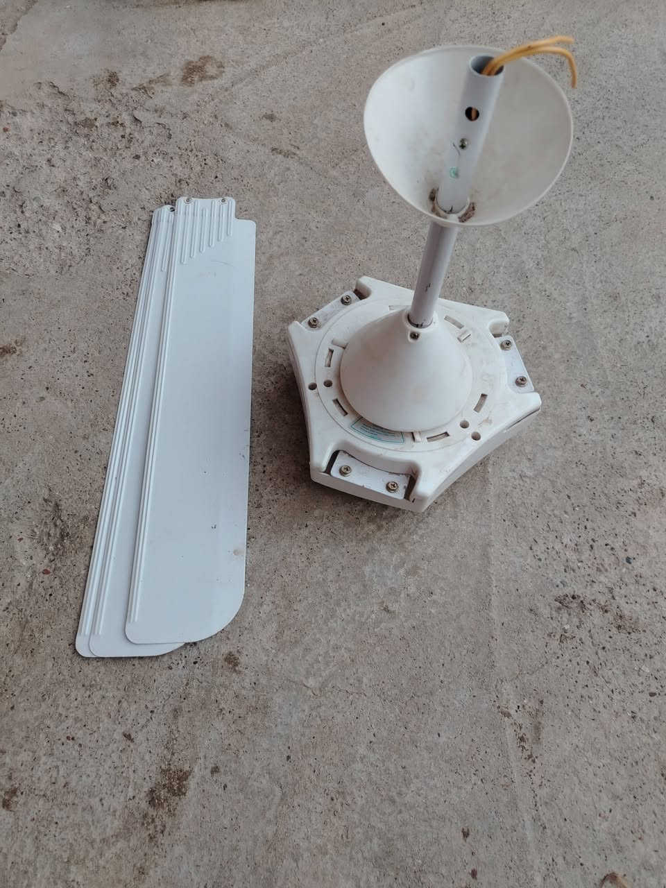 للبيع 
بنكه مستخدمه شغاله نضيفه اليريدهه يتصل ***********
