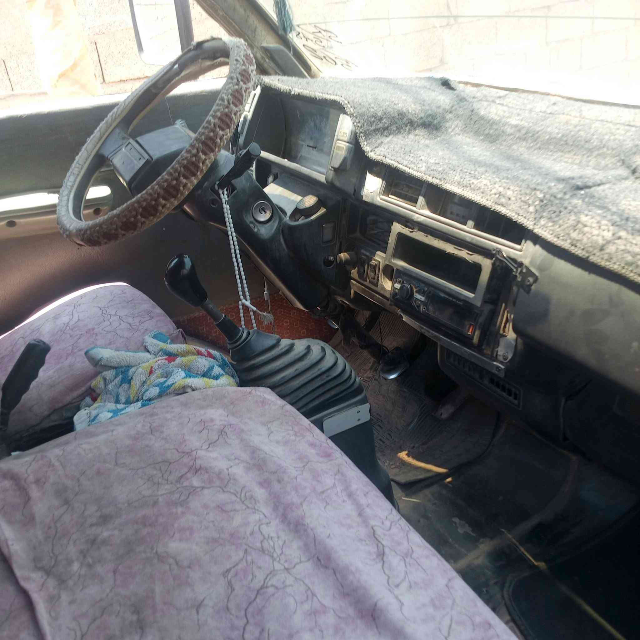 السلام عليكم كيا بسته موديل 94 سنوات 28 جير محرك خير من الله السعر ب 32 وبيها مجال مكان ديالى خان بني سعد وهذا رقمي ***********
