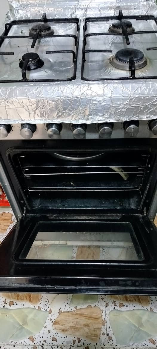 السلام عليكم 
طباخ حيل نضيف شرط شغال 4 عيون 
💵السعر 100 وبي مجال 
📱رقم التلفون *********** بي واتساب 
🏙️المكان موصل  الأيسر
