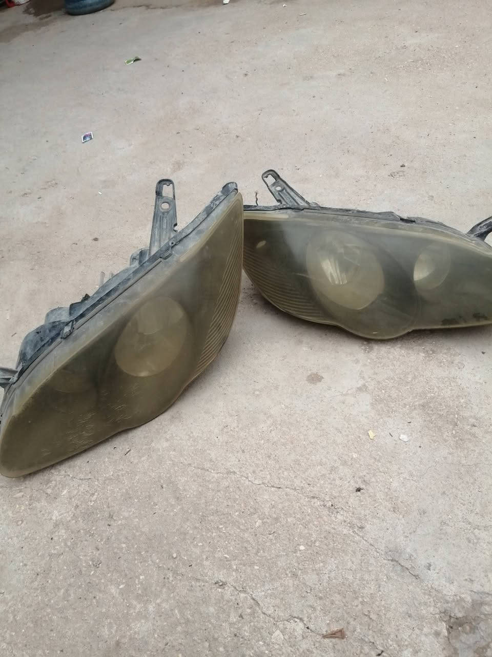 السلام عليكم لايتات وبك لايت مال بي وايدي  f3 شغالات بدلتهن للجماليه فقط ابيع بسعر مناسب ***********
