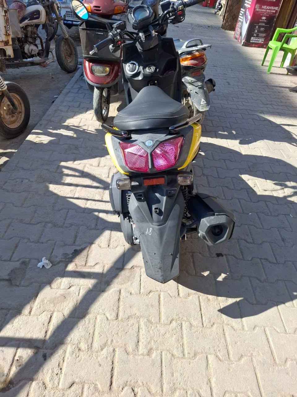 السلام عليكم
دراجه سكنس موديل حديث 15
دراجه كفاله نازله من الرمبه صاير لها 10
اخوان دراجه جديده كلش 
كفاله وكل شيء شغال بيها 
مكان ناصريه مركز شارع 20 
سعر خاص شراي ‏‪***********‬‏
