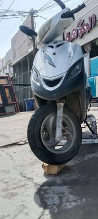 ماكس ثعلب للبيع كايمه تئخر بل تشغيله الذيل مكسور والكفر الامامي مكسور ...