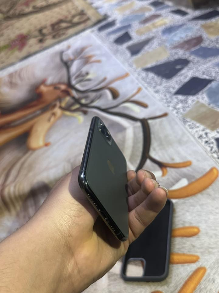 كفاله عامه بطاريه 81 برو فقط. ‏iPhone 11  Pro 
كفاله من طول لطول 
ذاكره 256
شرق اوسـط 🇺🇳 
س٣٥٠ 
***********
