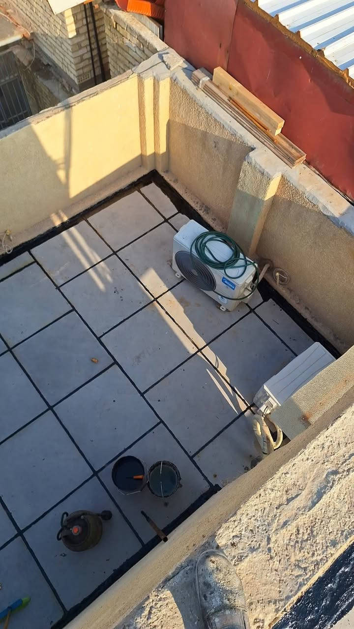 سطحك تعبان سطحك فيه رطوبه  جايك الشته ومحتار الحل ويانه  سارع بتعمير سطحك 🏘🏘🏛قبل حلول الامطار 👈❄🌧🌨🌧🌨 كل ما يخص اعمال التسطيح  ستجده هنا نعمل كافة انواع السطوح    كل ما عليك الاتصال  *********** أو مراسله واتساب
