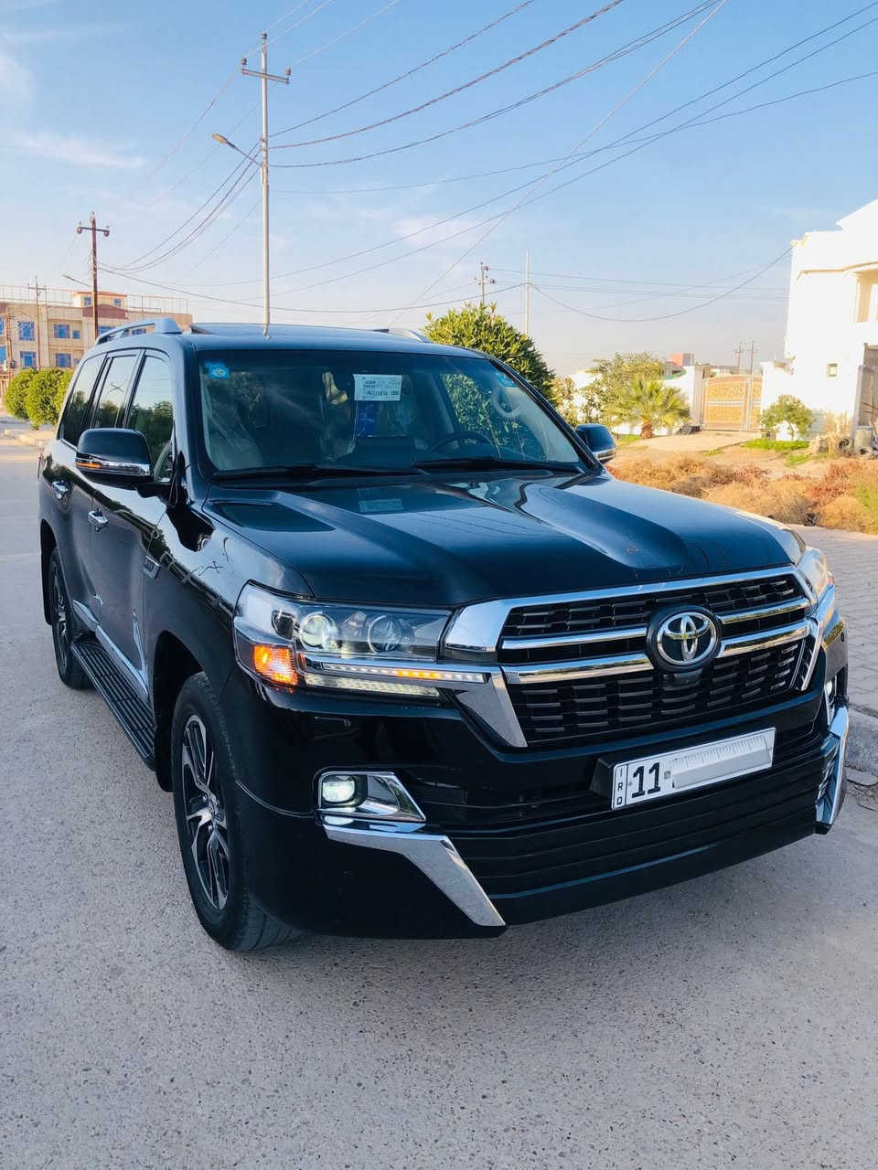 لاندكروز 2021 ساز باب اول وجناي لاندكروز يعرف الساز فول مواصفات 1/1
مكفوله كفاله عامه من كلشي 
لون اسود مغلفه ppf كامل 
ماشيه 31 الف حقيقي شرط تايرات الشركه بعدهن بيها جدد السياره على ايد وحده من الشركه  
رقم بغداد انكليزي الجديد هزه جديده  السياره بأسمي وتحويل ثاني يوم 
محرك 6 سلندر 4000 
السياره بوضع الزيرو 
مكان السياره الانبار الحبانيه 
السعر 620 يعني ست دفاتر وعشرين ورقه وبيها مجال 
للاستفسار ***********
***********
