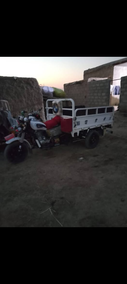 سلام عليكم شباب ستوته لبيع ستوته نضيفه موديل 19 وراق صولي مكان رفاعي ***********
