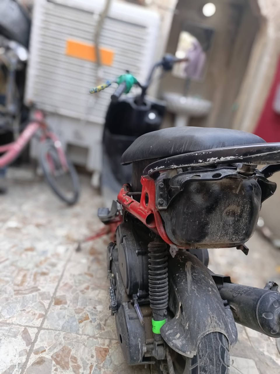 السلام عليكم دراجة ماكس عدله مال لعب شلعة تشك الكاع بمعنه الكلمه صالنصه رياضي FM نص هندر شرط دراجة تخبل سعر 325وبيهة مجال حك جيه مكاني مدينه الصدر رقمي ***********وتساب موجود
