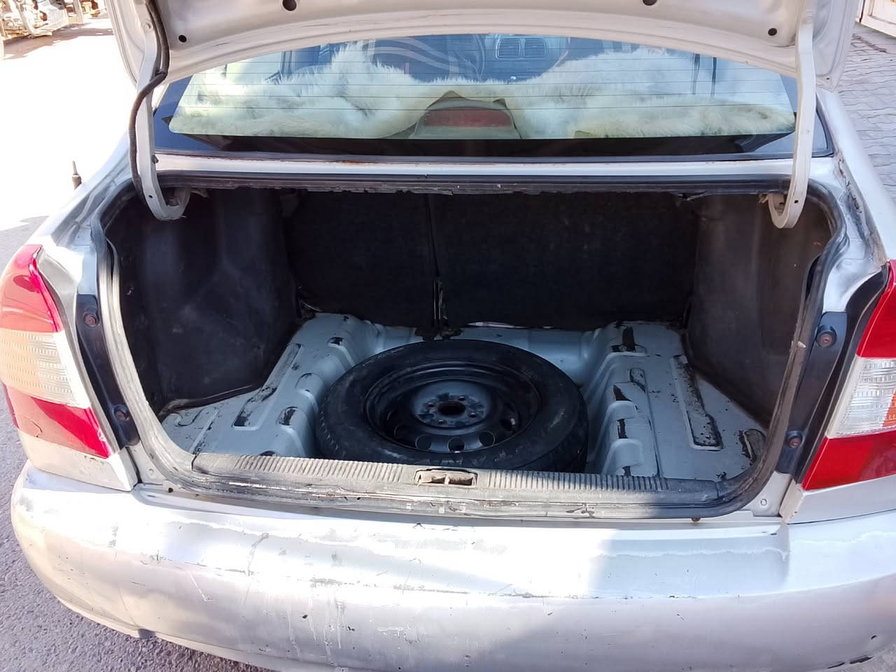 اكسل 2001 سيارة مزاد معاملة كاملة
اريد مراوس مع مارسيدس أو بي ام دبليو عنوان واسط ناحية شيخ سعد 
***********
