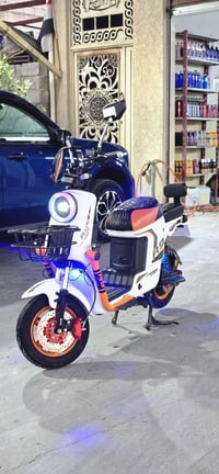 R9 • استعمال شهر • ٥ بطاريات كبار