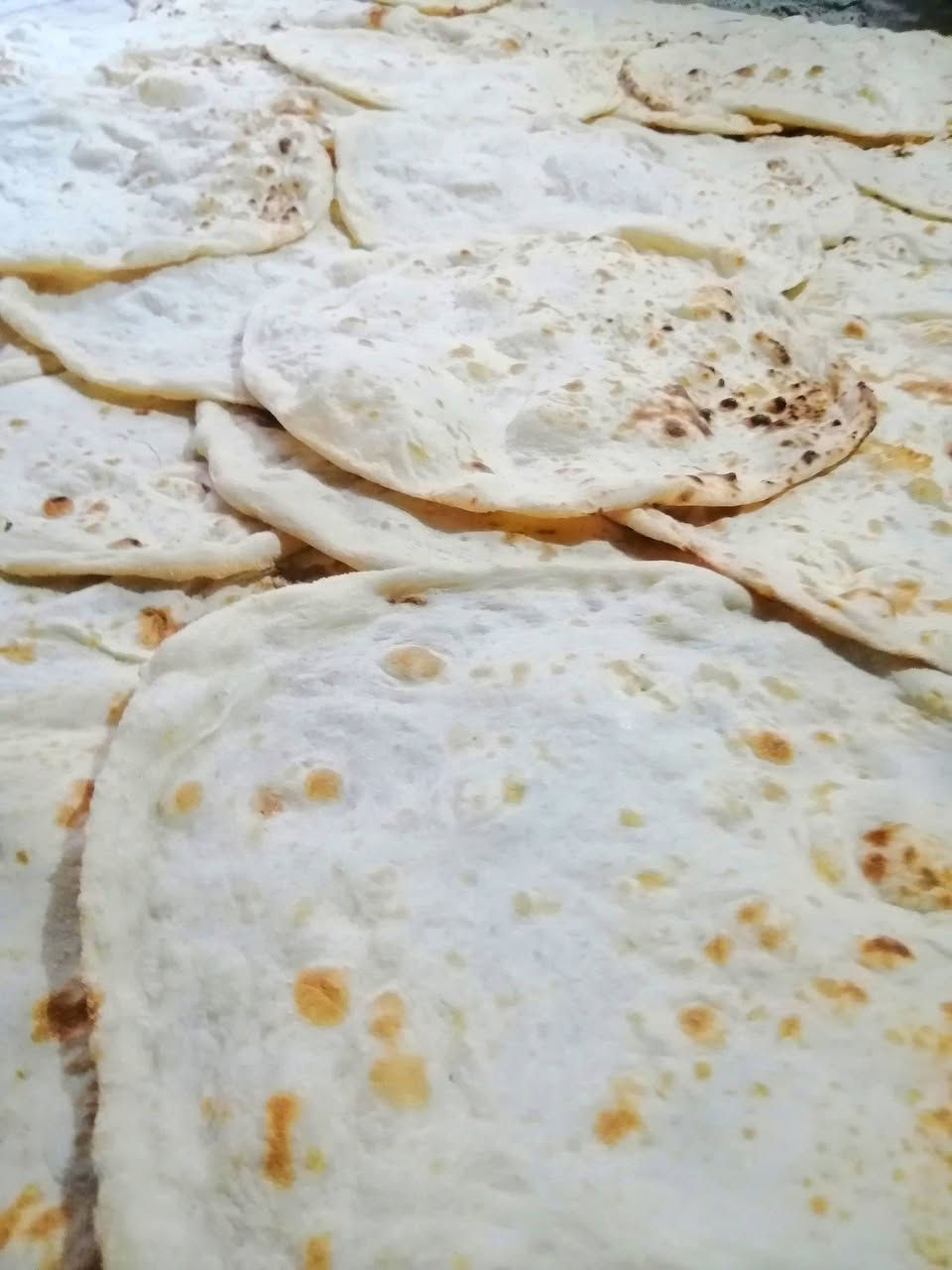 بسم الله الرحمن الرحيم 
ان هذا لرزقنا ماله من نفاد 
مخبز بركات فاطمة الزهراء 
مستعد تجهيز كافة المناسبات والبيوت والموكب والمجالس الحسينية يوجد خدمة توصيل 🚗
خبز بيت 25كرصة با5الف 🍞
خبز شعير 20كرصة با 5الف 🍞
خبز عروك 10كرص با5الف 🍞
كيك جاي القالب 5الف 🥞
"اللهم إن كان رزقي في السماء فأنزله، وإن كان في الأرض فأخرجه. اللهم إن كان رزقي آجلا فعجله، وإن كان صعبا فسهله. اللهم إن كان رزقي قليلا فأكثره، وإن كان كثيرا فبارك لي فيه، اللهمّ لا تردّ دعواتي فإنّي فيك أحبّهم."


**إذا كنت صاحب هذا الإعلان وتريد حذفه لأي سبب، رجاءا أرسل رسالة إلى الدعم الفني**
