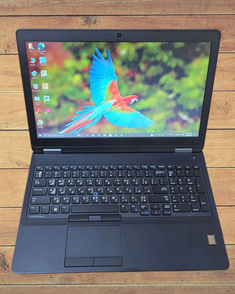 💻لابتوب DELL(بمعالج QH  أقوى فئة بالمعالجات )
📢للألعاب والبرامج الهندسية وجميع الاستخدامات المكتبية والدراسة والبرمجة والفوتوشوب والتصميم 

🔥بسعرر 235,000 دينار فقط (تحطيم الأسعار )🔥
⚡️أقوى سعر في العراق 💁
📢ضمان لمدة شهر كامل 
DELL LATITUDE E5570
💻لابتوب يجمع بين الأداء والجودة بسعر ولا أروع!

✅المواصفات الكاملة:
🟩 المعالج.  Cor i5 
🟩 الجيل السادس 6️⃣
    (فئة QH أقوى فئة بالمعالجات)
🟩 الرام 8 گيگا  DDR4 
🟩 الهارد 256 GB نوع SSD السريع جداً 
🟩حجم الشاشة 15.6 انج  
🟩 كارت الشاشة 4GB intel 
🟩بطارية ليثيوم ممتازة جدا تدوم ساعات طويله 
🟩يحتوي على بصمة اصبع 
💥ملحقات الجهاز
🔌شاحنة الاصلية ➕ حقيبة هدية 🎁

 •يتوفر توصيل لجميع محافظات العراق 🚗
 • فحص شامل قبل الاستلام
 • ضمان شهر كامل 

📞للطلب والاستفسار راسلنا الآن :
على الخاص او على الواتساب
الرقم ⬅️ *********** موصل, نينوى
