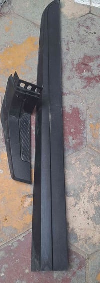 اطار ابلاستك الحوض الخلفي جة اليمين  فورد مافريك  07819253242