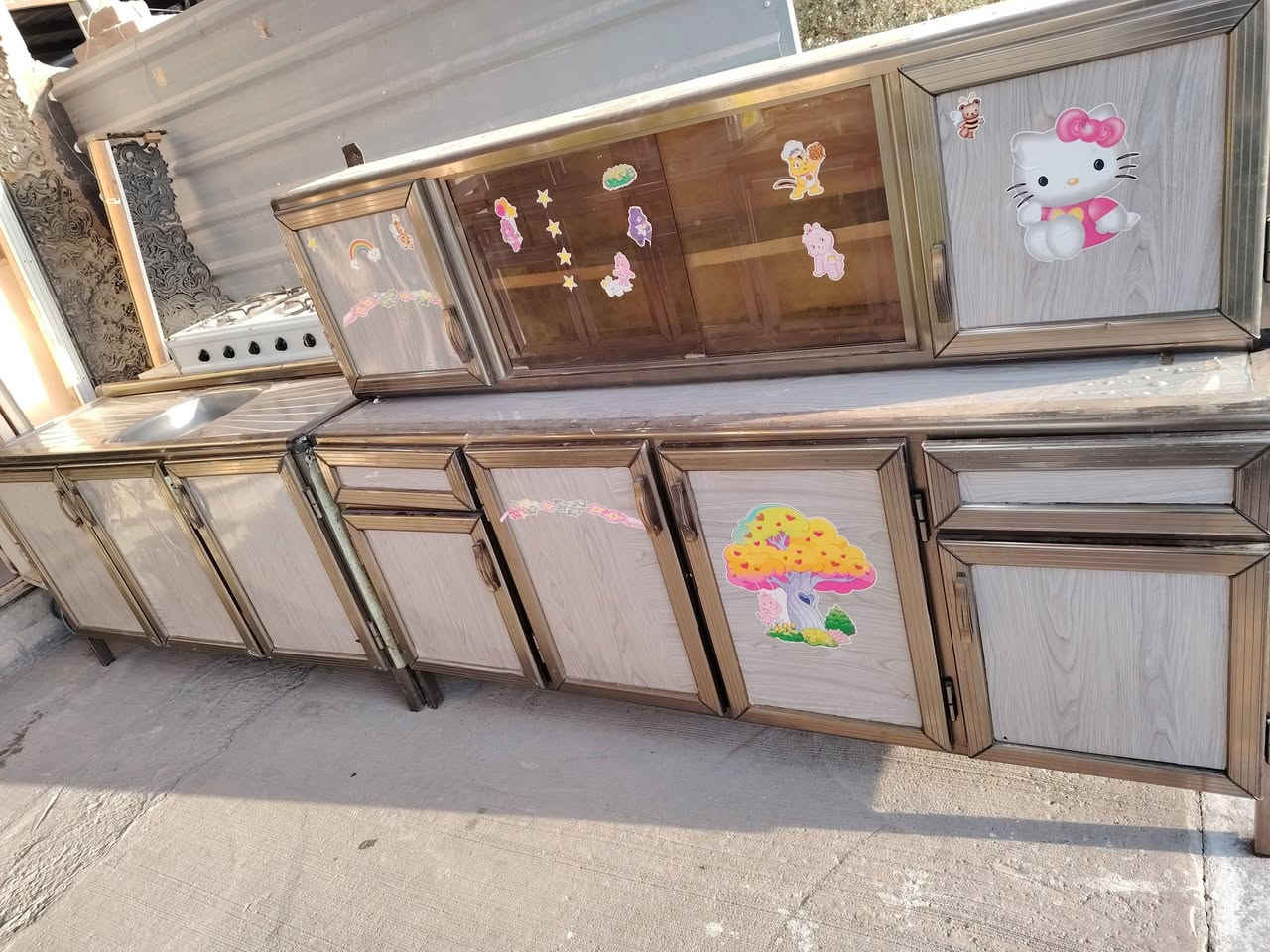 كاونتر المنيوم ٣ قطع مترين و سنك متر ونص مواد اصلي حطاطه سعودي سعر ٢٧٥ الف العنوان الفلوجة حي المعلمين قرب جامع سعد *********** ***********
