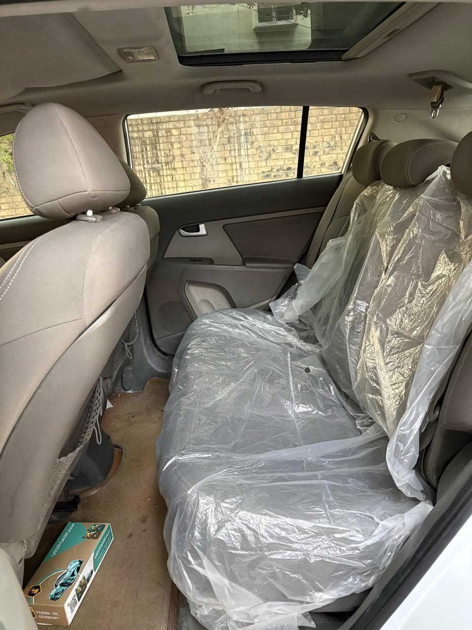 السياره جديده تخبل وبدون اي نقص 
ماشيه 77الف كيلو فقط 
بيه صبغ جاملغ خلفي فقط 
غير شي السياره  مكفوله 
ادامه كامله للسياره مسويله محرك كير مكفول 
مكان السياره بغداد 
السعر 152ورقه 
*********** 
***********
