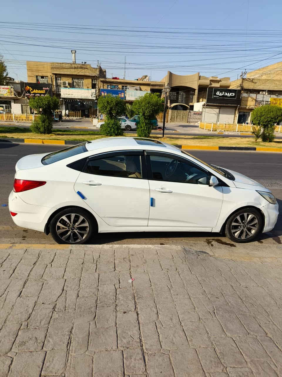 السلام عليكم هونداي اكسنت موديل 2016خليجي رقم بغداد باسمي تحويل مباشر محرك 1600كير حداديه تبريد محرك كفاله فول مواصفات بيها خمس قطع صبغ وموضحه بل سونار رايدها 95وبيها مجال بسيط حك الجيه
رقم الهاتف ***********
