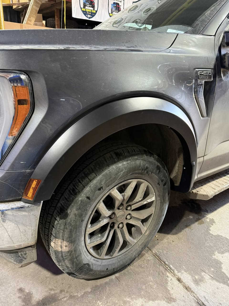 فورد F150  موديل 2022
🔹تركيب تخم نفخات ام لد مسح 
🔹تركيب محجر بدي 
🔹تركيب تخم مطريات 
🔹تركيب مراية جانبية
🔹استبدال زيت وفلتر اصلي 

📍📍العنوان ::👇
‏‎بغداد _شارع فلسطين _مقابل محطة وقود باب المعظم  و الاسواق المركزية مال مستنصرية 
داخل الفرع اول كراج على اليمين‎
مركز تراكات العراق 🇮🇶 

متواجدين يومين عدا يوم الجمعة  من الساعة التاسعة صباحاً وحتى الساعة السابعة مساء 
‏‎
‏‎يوجد توصيل لجميع محافظات العراق 🇮🇶  يرجى الاتصال خلال اوقات الدوام 
***********
***********
📍موقعنا مثبت على خرائط كوكل و ويز👇
استخدم Waze للقيادة إلى Baghdad - بغداد: https://waze.com/ul/hsvztdruvs
