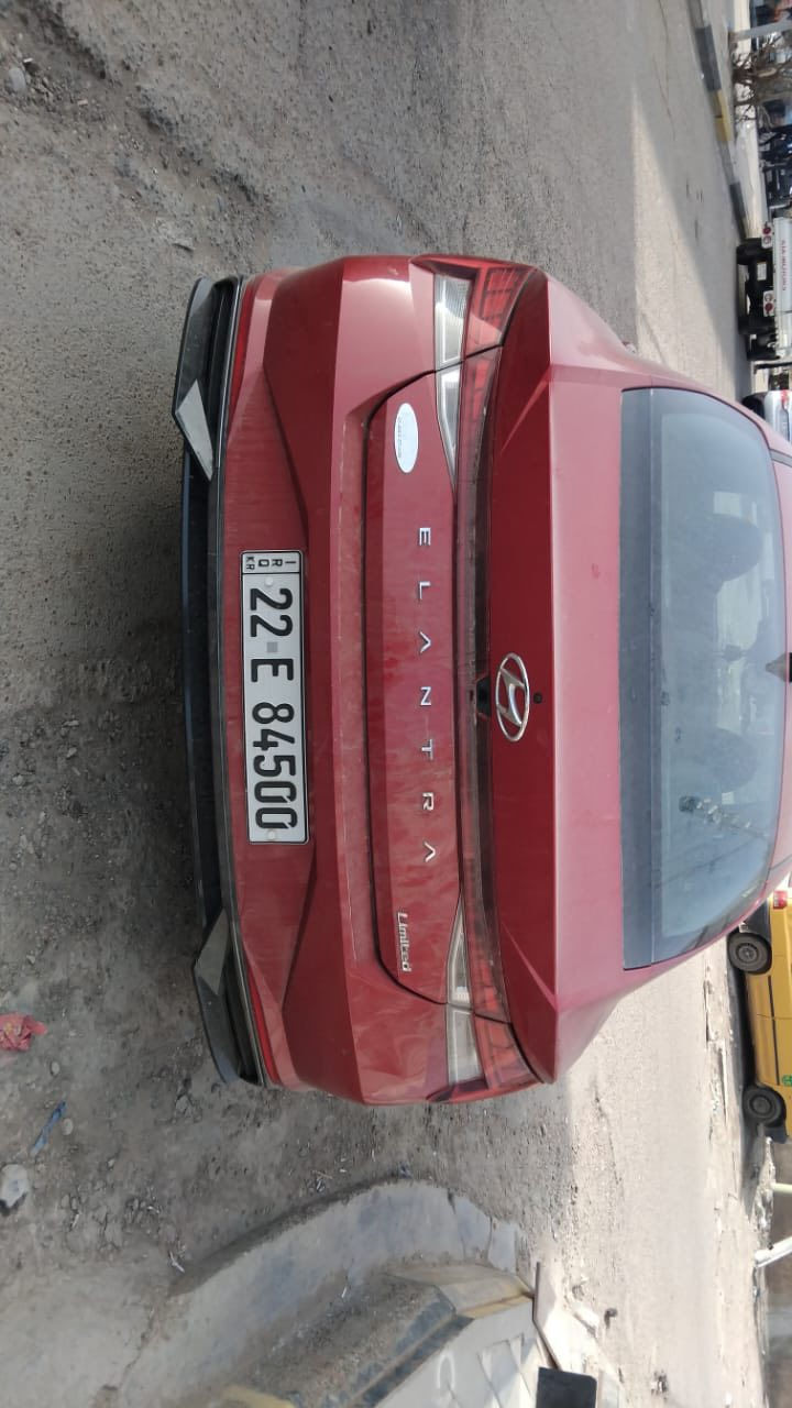 السلام عليكم هونداي النترا 2021 لمتتد فووول امريكي
حادث صفحه الصدر صور الحادث وتس اب  سلايد روف 
رادارات كشنات تدفئه تبريد اوتو هولد كشنات كهرباء 
كشنات جلد السياره فول ماشيه 58 الف مكينه وكير 
جديد ترايها جديد بيها بعض الترتيبات البسيطه رقم 
اربيل السعر 138 وبيه مجال للمشتري مكان السياره
بغداد كريعات اي استفسار ***********
