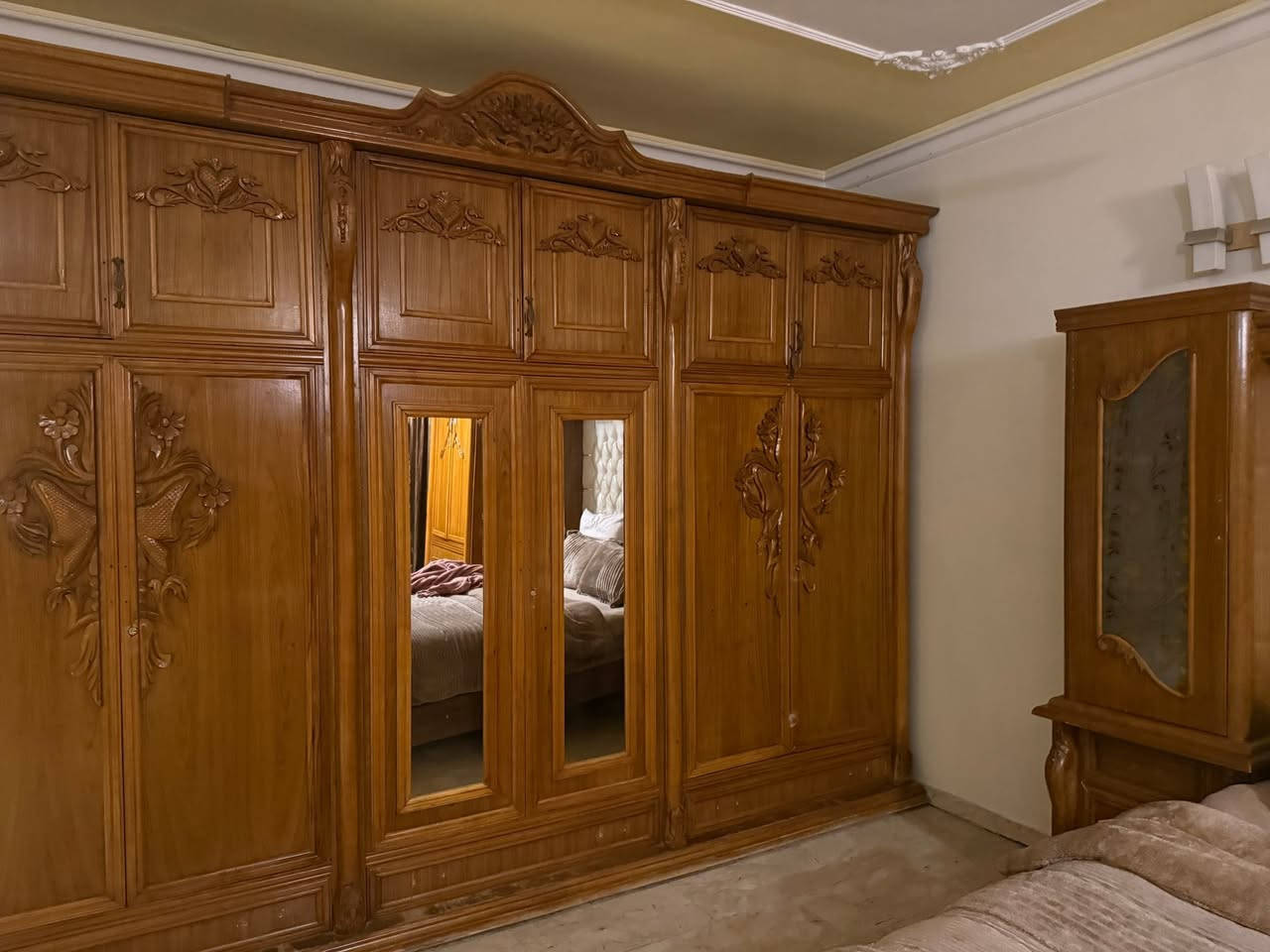 سلام عليكم بيع غرفه عراقيه خمس قطه بسعر مليون ونصف 
وبي مجار


**إذا كنت صاحب هذا الإعلان وتريد حذفه لأي سبب، رجاءا أرسل رسالة إلى الدعم الفني**