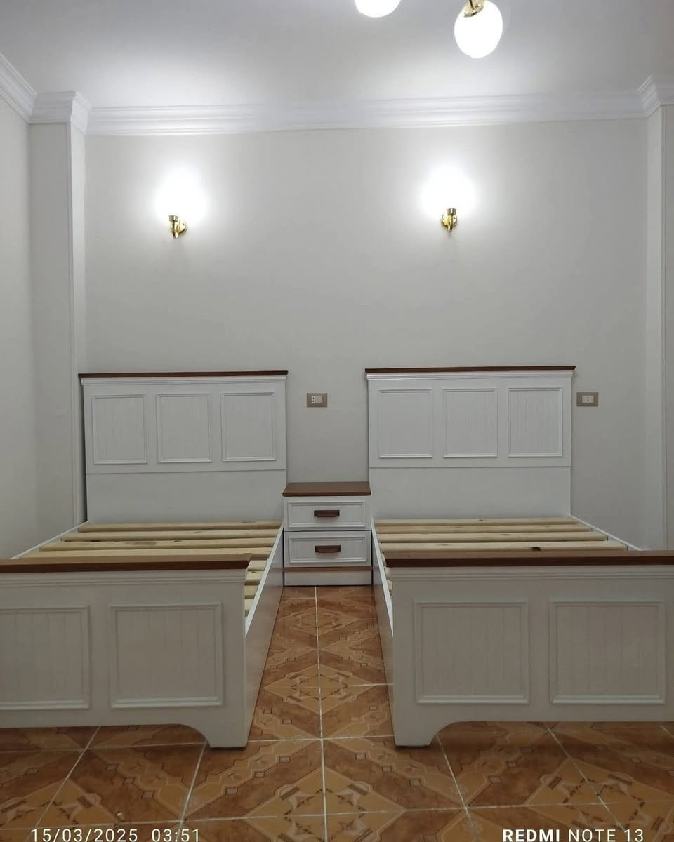 مساء الخير زبائنا الكرام 
شغلنا حسب الطلب انفذ جميع الموديلات
غرف عرسان غرف شبابية غرف اطفال 
خدمة توصيل موجودة الى كل محافظات العراق 
العنوان بغداد الدورة نهاية شارع الصحة مجاور كلية كلكامش معرض بيوتنا للاثاث العراقي ***********
اتصل واتساب
