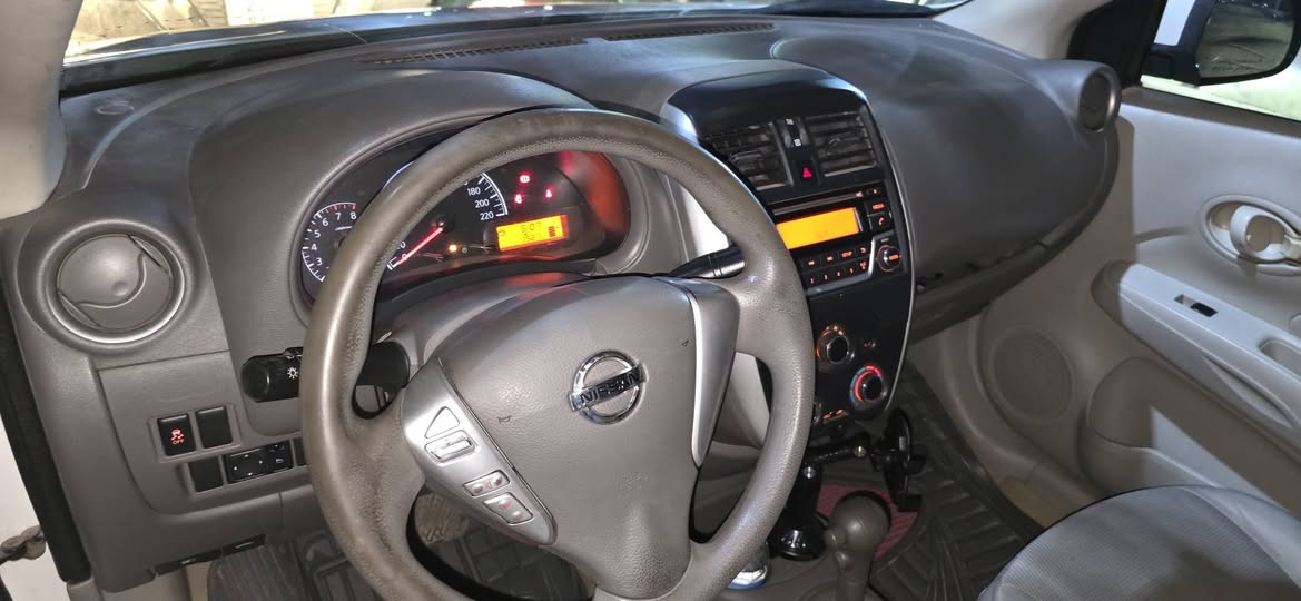 السلام عليكم
نيسان سني موديل ٢٠١٩ هندي ابو البليته السياره مكفوله كفاله عامه ضربه كير محرك مكفول  فقط خدوش بسيطه السياره مسويله ادامه كامله صدر امامي دسكان نازلات بلكات فيتبم كله اصلي السياره ماشه ١٤٨ الف هزه جديه سنويه لل٢٠٢٩ رقم بغداد نكليزي مكاني بغداد الاعلام رقم *********** السياره رايده ب١١٢
