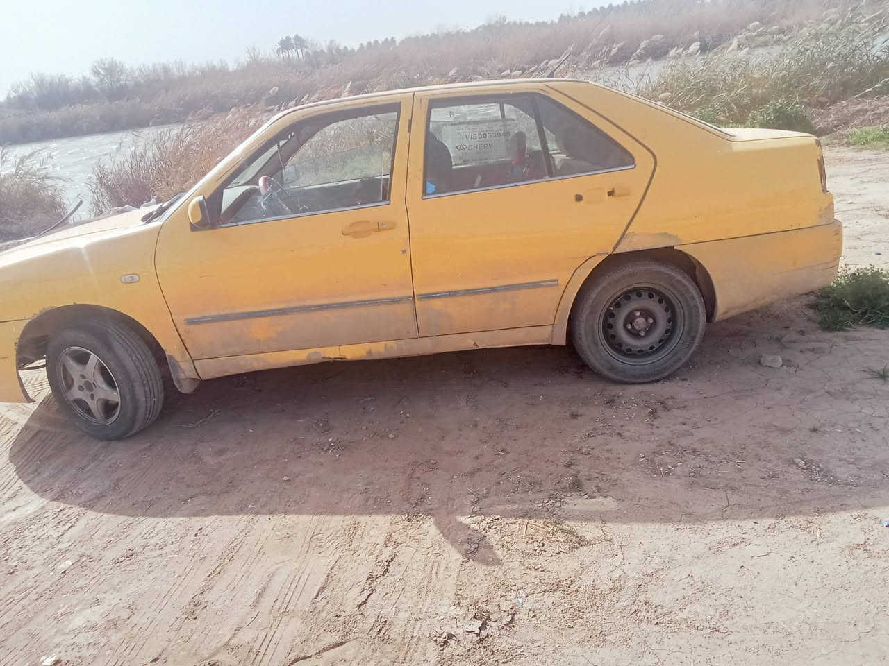 بسبب الوعود الكاذبة تم اعادة النشر مع تنزيل السعر إلى 23بدون عملة الشراي يتصل اويراسل مازنجر رقم الهاتف ***********سيارة بيهة نقوصات كلش بصيتة يدات بوب وقفل بونيد كير محرك خير من الله وتاير نص عمر سيارة مال خبزة..والرزق على الله.
