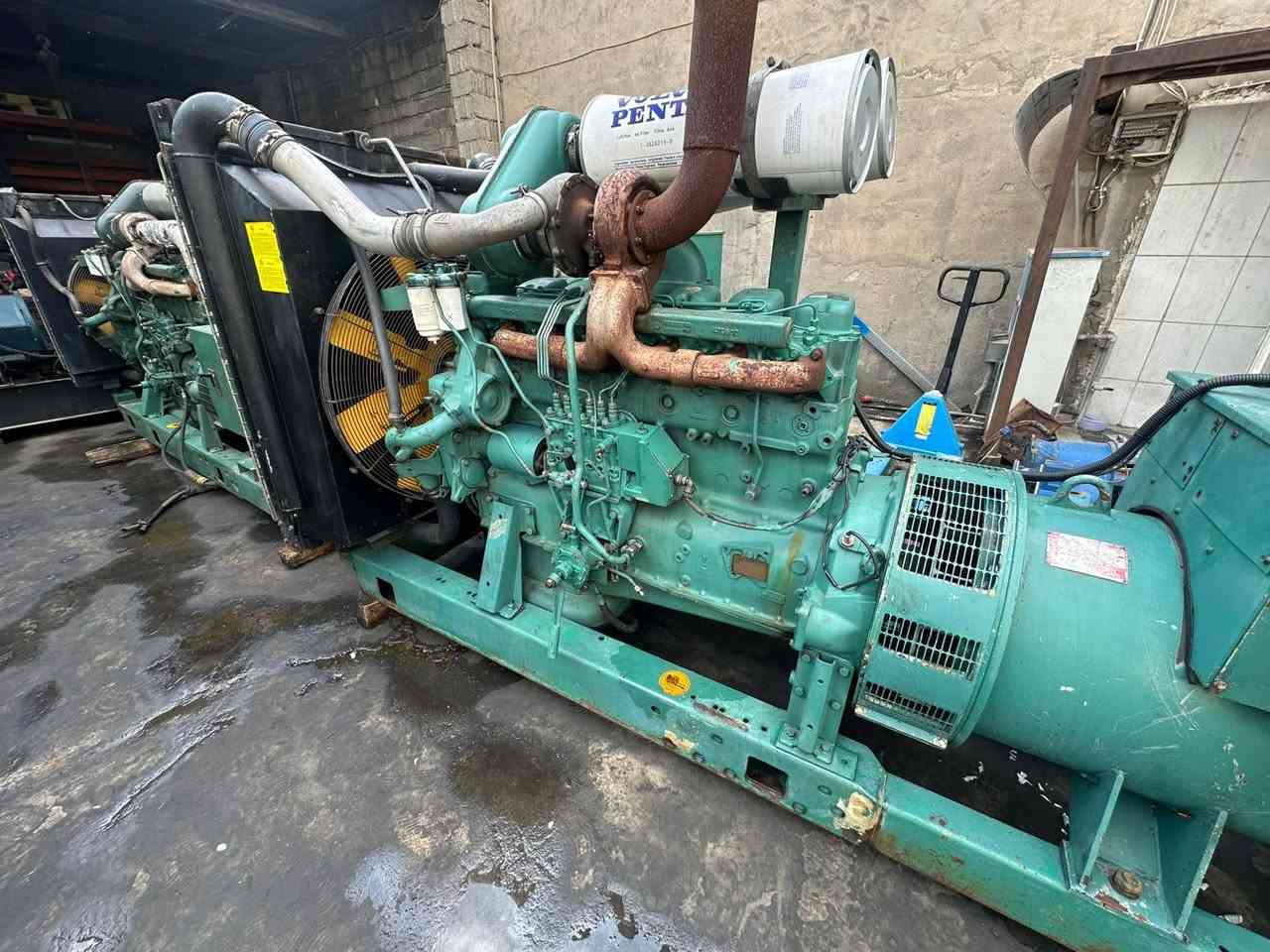 السلام عليكم
فالفو 123 اوربي 
400kva 
ساعات العمل. اقل 1000 ساعه 
نظام اوتو حمايه فول اوتماتيك
وضع بلاد شركة  
أربيل صناعه جنوبيه 
نظام اوتو حمايه فول اوتماتيك
وضع بلاد شركة  
🚚يوجد توصيل الى جميع المحافظات وبضمان🚚
🚚كياندن هةية بو هةموو شاركان بةكرينتى🚚
 للاستفسار:
 ابو علي 
***********
***********
***********
