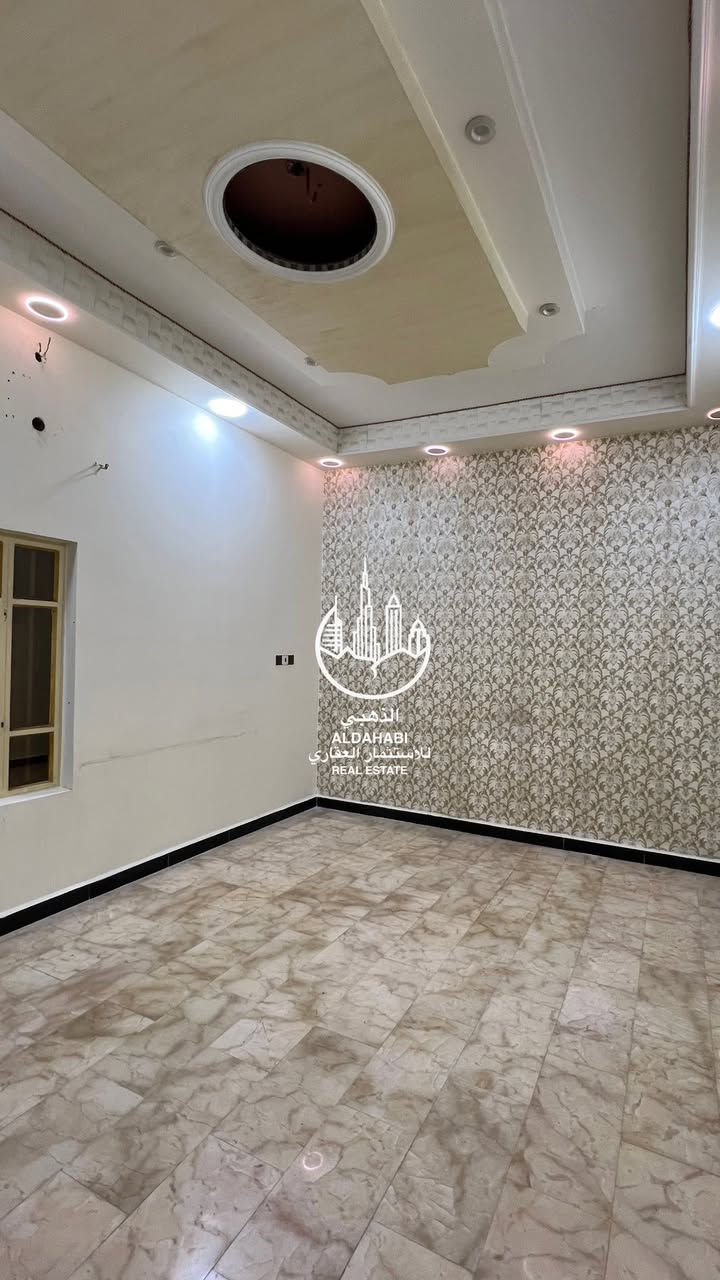 للايجــــــــــــار ✅
.
مشتمل ارضي معزول للايجار في دور النفط بناء حديث ديلوكس 

مواصفات المشتمل / 
.

غرفه ، استقبال ، صاله ، مطبخ ، طارمه ، صحيات 

سعر الايجار 650 الف قفل  

.
✅ الذهبي للاستثمار العقاري ✅

#مجــــــاز_قانــــــــونيــاً
—————————————
#ملاحظه لعملائنا الكرام يتوفر لدينا عروض عقاريه بيوت للبيع والايجار في كافة مناطق محافظة البصره كذلك يتوفر لدينا بنايات تجاريه للبيع في مناطق ممتازه بوارد شهري ممتاز 
‏‌‎ للمعلومات اكثر التواصل على الارقام الموضحه او زيارة
الموقع 
البصره_ شارع عام حي الزهراء _ قرب مستشفى النفط
***********
***********
