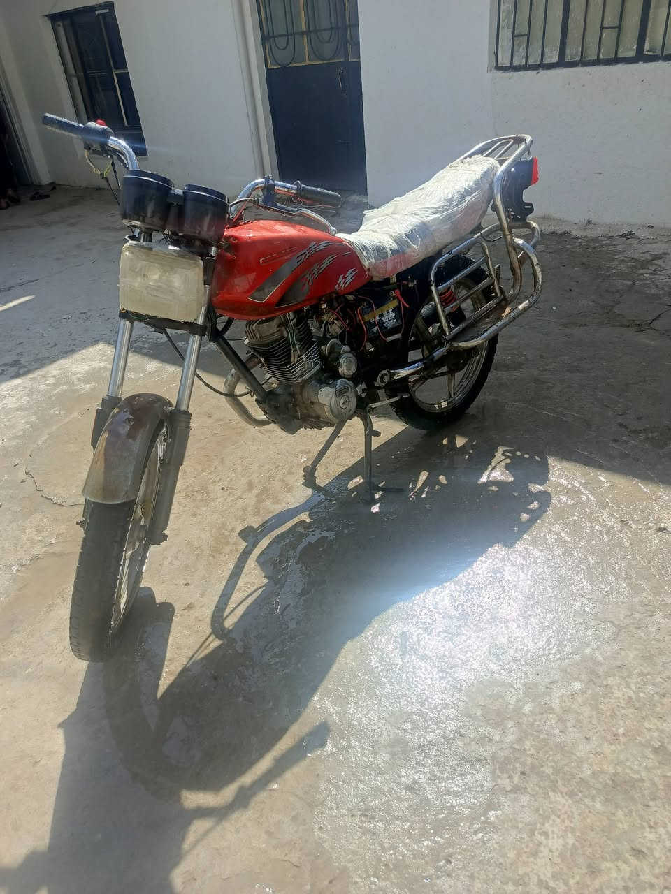 دراجه للبيع فيوم بيه عطل بل محرك الشراي يتصل على الرقم 
‏‪***********‬‏
