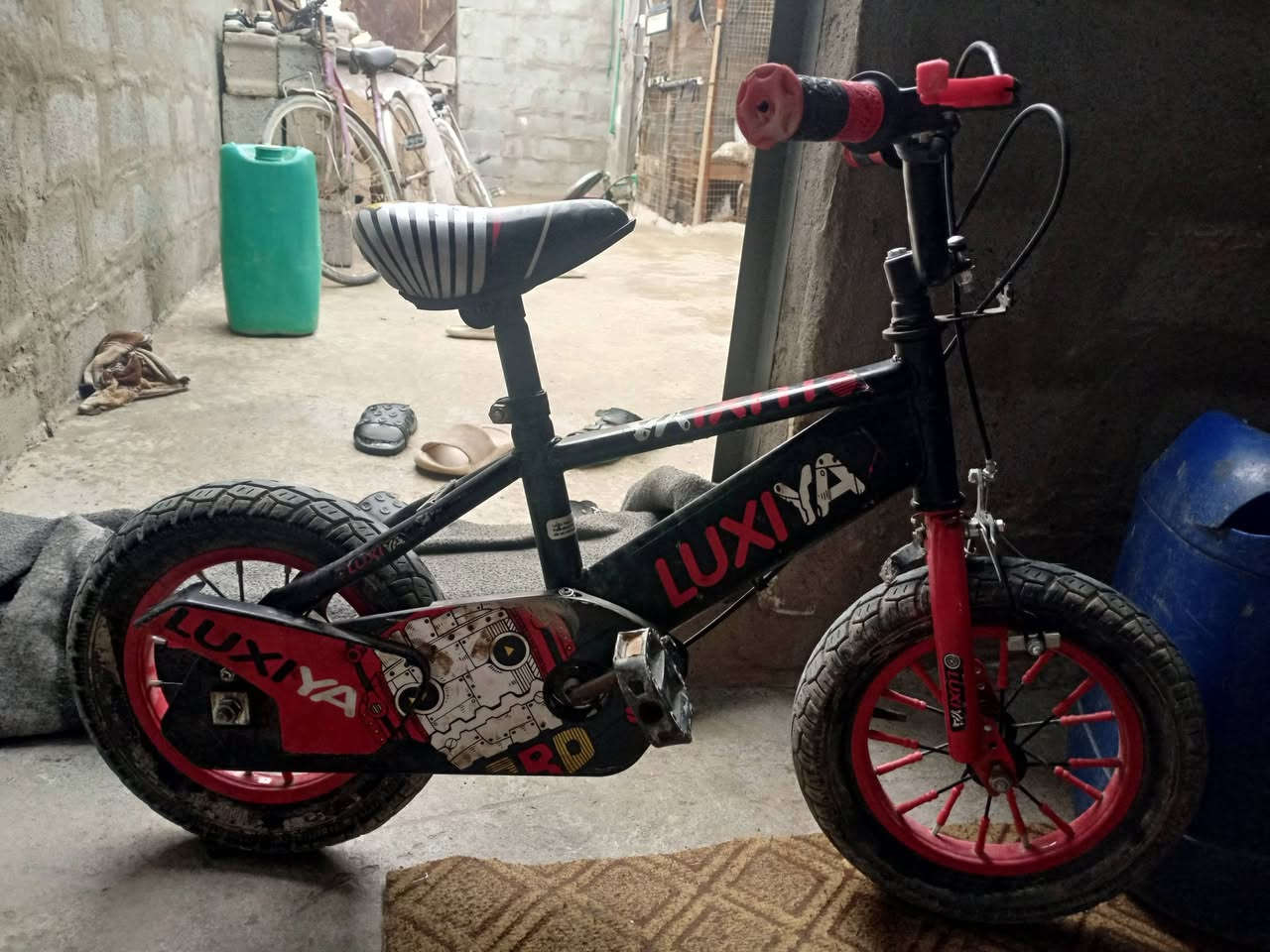 #السلام_عليكم بايسكل للبيع السعر 35
والله جديد كلشي مابي اليريدة خل يراسلني
#العنوان بغداد الكمالية


**إذا كنت صاحب هذا الإعلان وتريد حذفه لأي سبب، رجاءا أرسل رسالة إلى الدعم الفني**