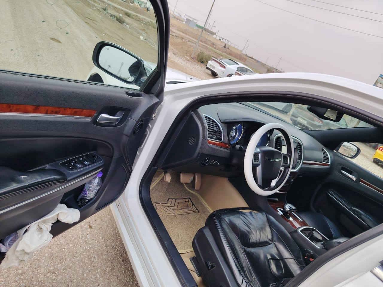 سلام عليكم   السعر 165وببهه مجال 
أوباما البيع فقط كنديه 2013   سونار بلمنشور وكلشي واضح
كير ومكينه كفاله 3600
تخم تاير جديد قبل سبوع شاده 
ويل مكسيكي 18
كير طياره 8نمر 
العنوان كوت /شيخ سعد

***********
