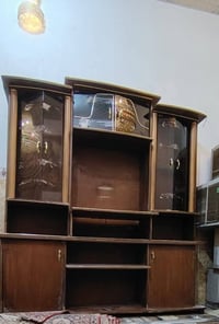 معرض كامل • نضيف • للبيع