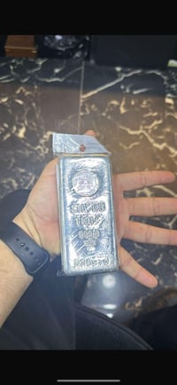 عندي ١٠ كيلو فضة الا اتحاد اماراتي   ٣٧٠٠ مليون  وتس اب ٠٧٨٤٤٤٥٧٧٤٦