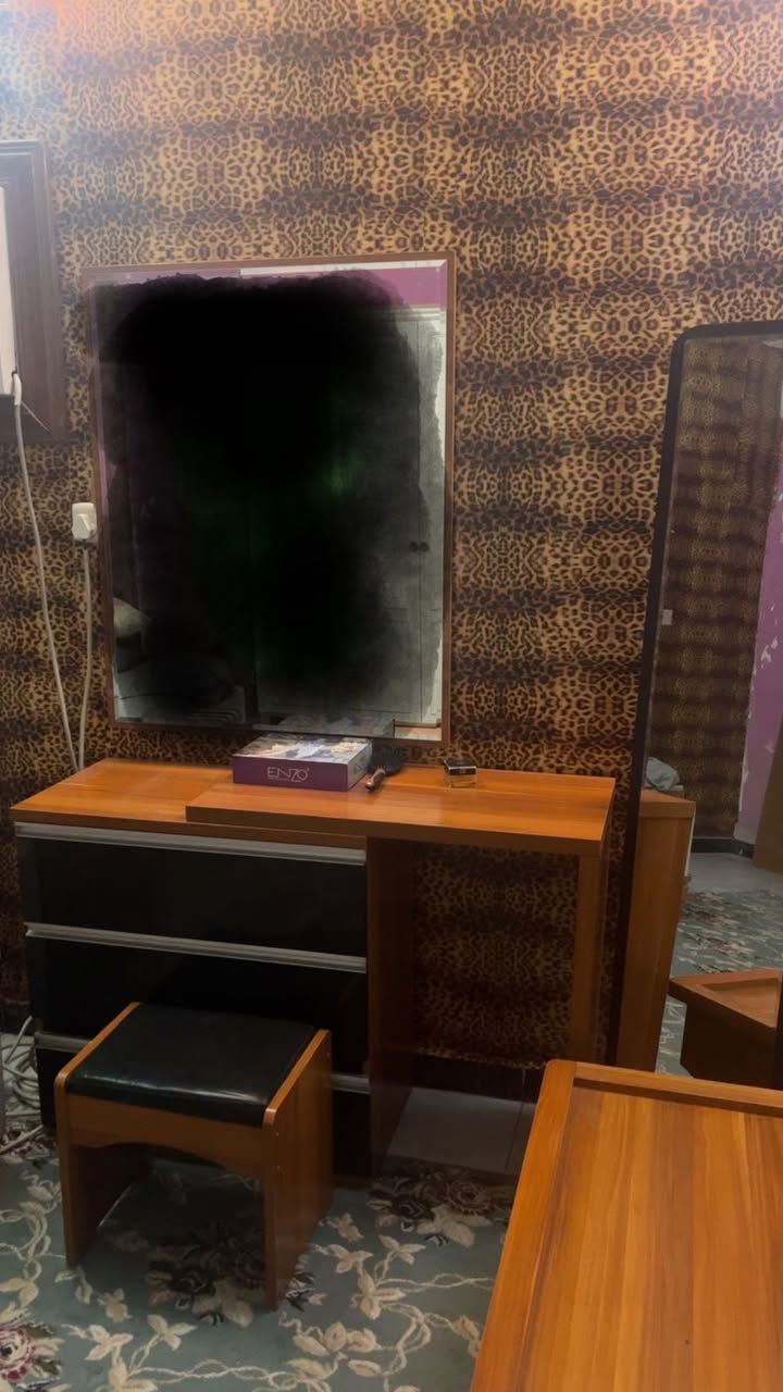 سرير نفرين مع مخزن ميزتواليت ومرايه نظيفه كلش السعر ٦٠٠  مكاني المنصور


**إذا كنت صاحب هذا الإعلان وتريد حذفه لأي سبب، رجاءا أرسل رسالة إلى الدعم الفني**