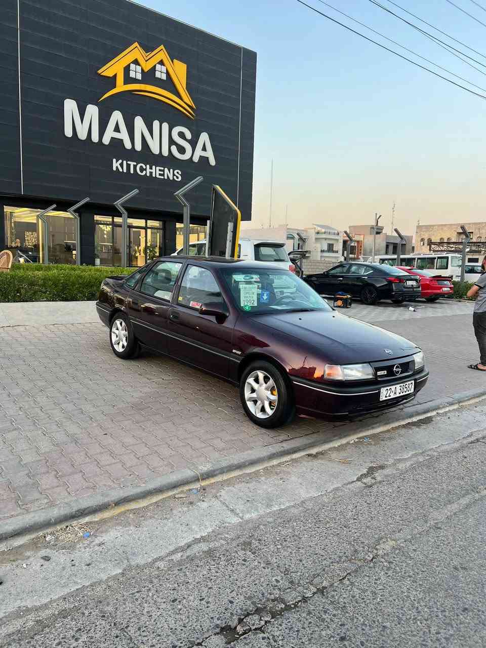 اوبل فكترا موديل 1992
محرك 18 كير عادي قفل مركزي 
كونترول abs  صدر امامي خلفي كله بشرط 
ويل وتايرات جديد لون نيلي صبغ عام جماليه بدون ضربه 
رقم اربيل دولي سنويه 2029 شرط تحويل 
مكان السيارة كركوك 
للاستفسار ‭***********‬
‏سعر 52 ورقة
