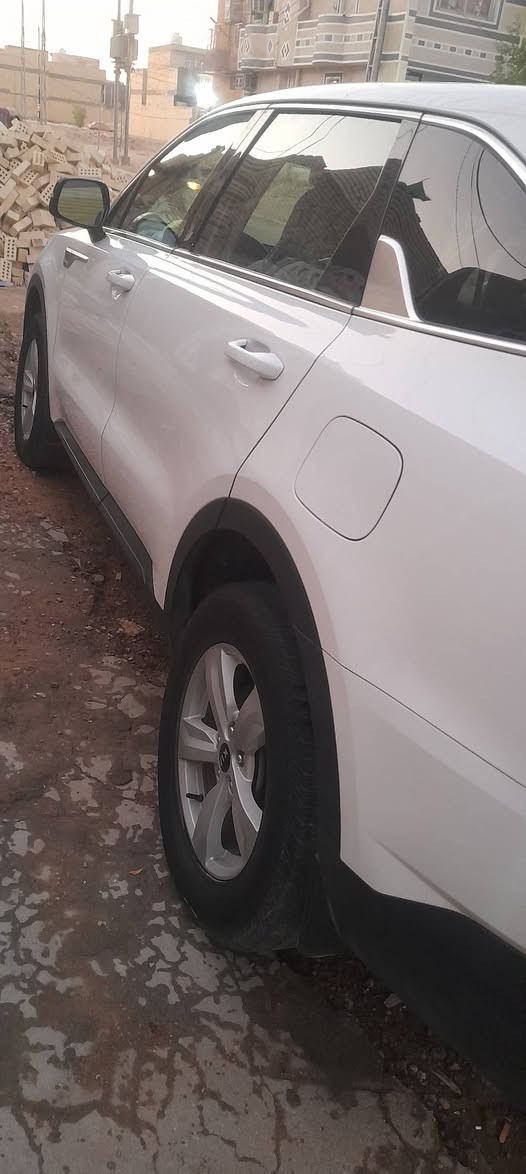 سورنتو امريكي موديل ٢٠٢١ لون ابيض رقم اربيل كلين فقط بارد كلش بسيط مكينه ٢٥٠٠ ماشيه ٦٠ الف دوشمه جديده جلد تخم تاير جديد السعر ٢٢٠ مع المجال مستعجل للاستفسار الاتصال او خاص ***********
