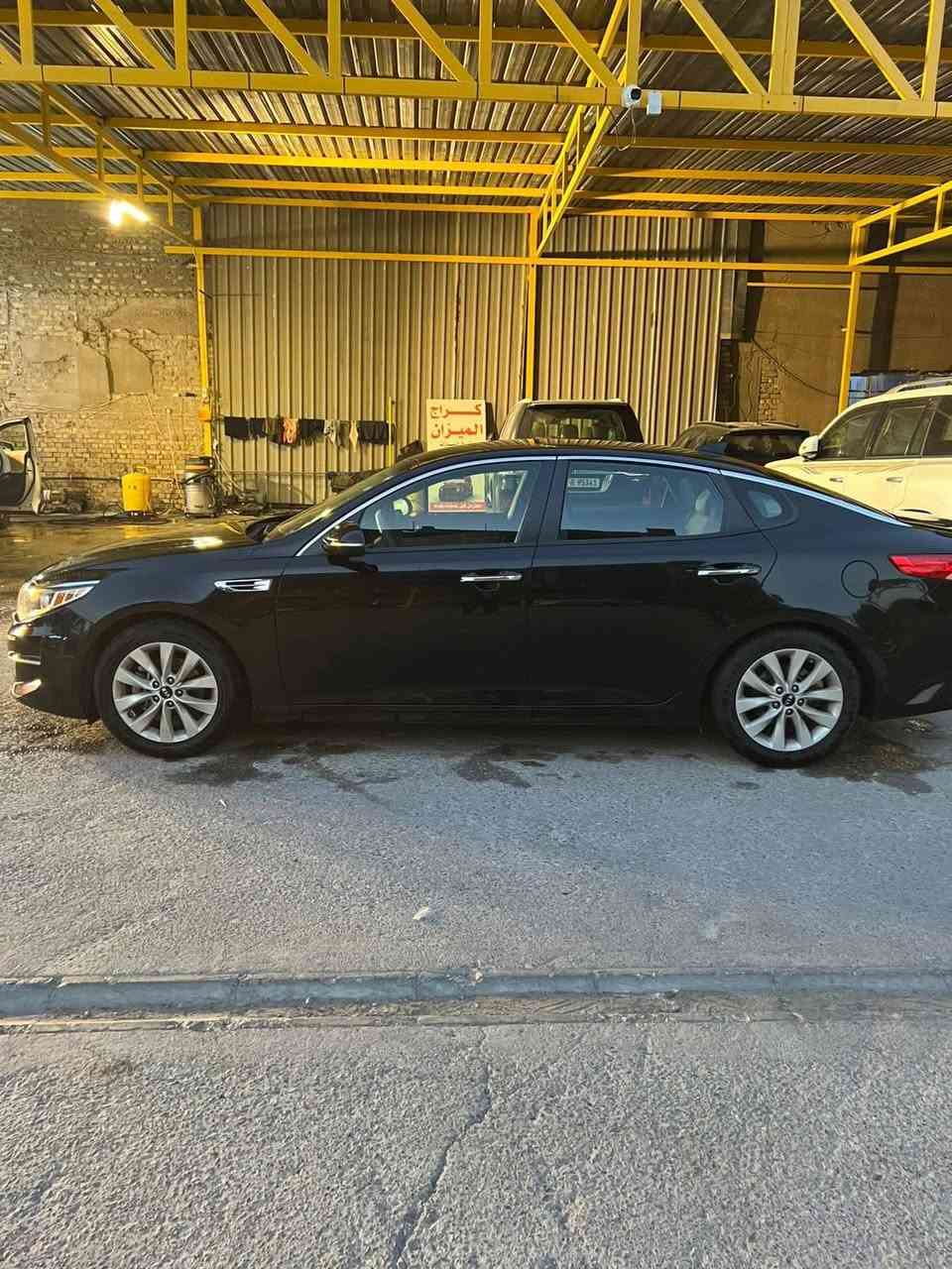 اوبتما 18 محرك 2400 كير محرك خير 
نص فول حادثها قبغ الصندوق فقط 
رقم اربيل بسمي 
السعر 125 مكاني بغداد للاستفسار رقم ***********
