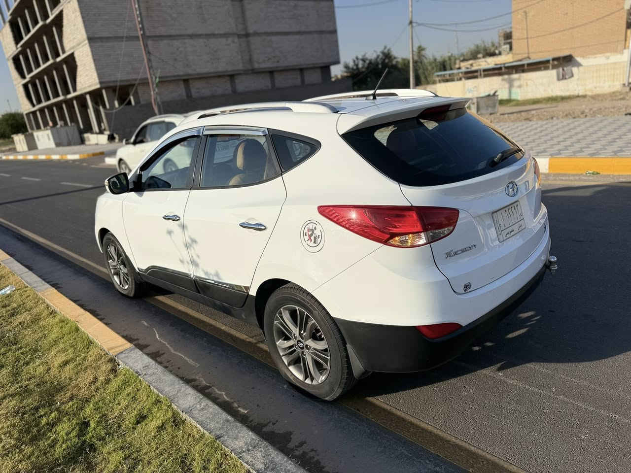 للبيع توسان 2015 خليجية  بدون ضرر
ماشية ١٥٨ 👍 السعر١٥٥ 

بسمي رقم ديالى   للتواصل ***********
