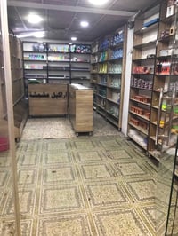 محل  نراكيل البيع بسبب عدم التفرق المحل شغال وخير من الله يجاره 125 بل...