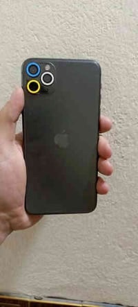 ايفون 11 برو ماكس 256 بطاريه 79 فيس ايدي شغال شاشه 🪛 السعر 230 0772465...