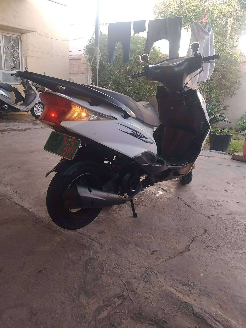دراجة سكنس للبيع كله شغاله موديله 2022 دراجة حلوه ونضيفه سعره 250 وبيه مجال مكاني ديوانية مركز رقمي ***********
