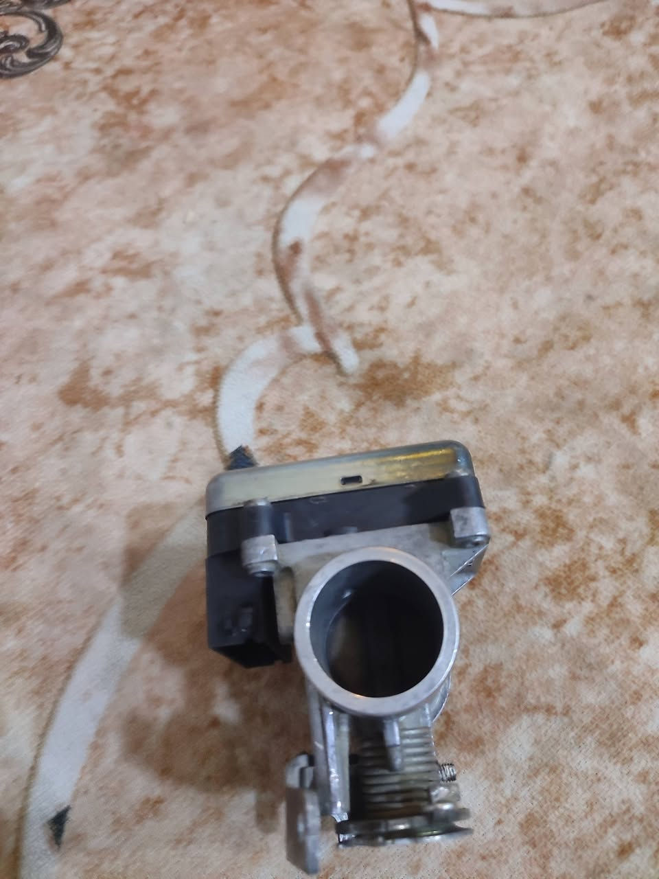 سلام عليكم شباب عندي جويتر بس من اعوف السكليتر يطفئ الدراجه الصبح بس تحمه طبيعي الي يفيده يتصل وتساب مكاني زعفرانيه ***********
