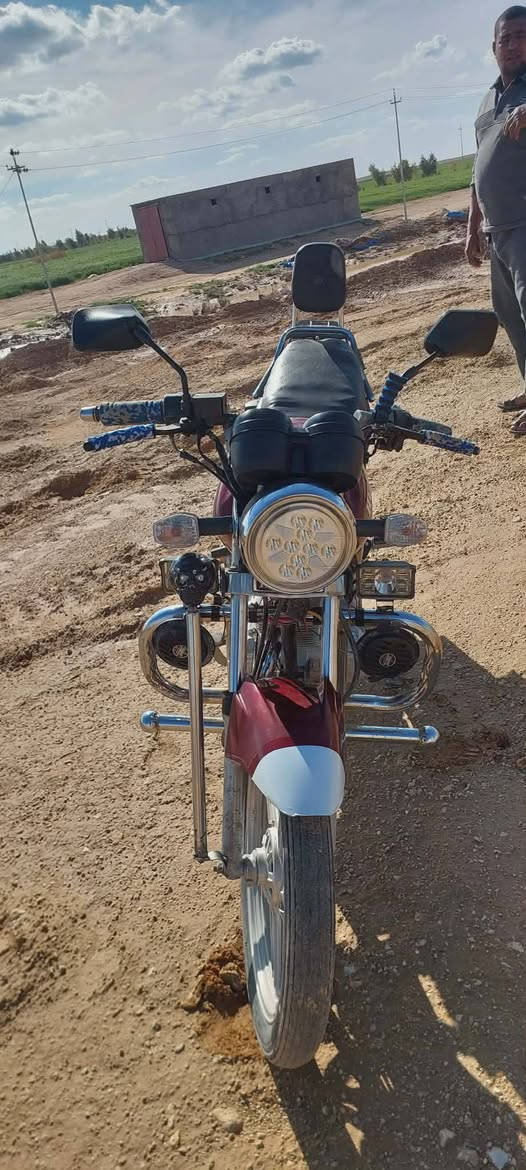 السلام عليكم موطور كامل شغال سلف كهرباء موديل 18 اوراق بي السعر 525 وبي مجال واذا اكو مراوس ب موطور نضيف نراوس
***********
