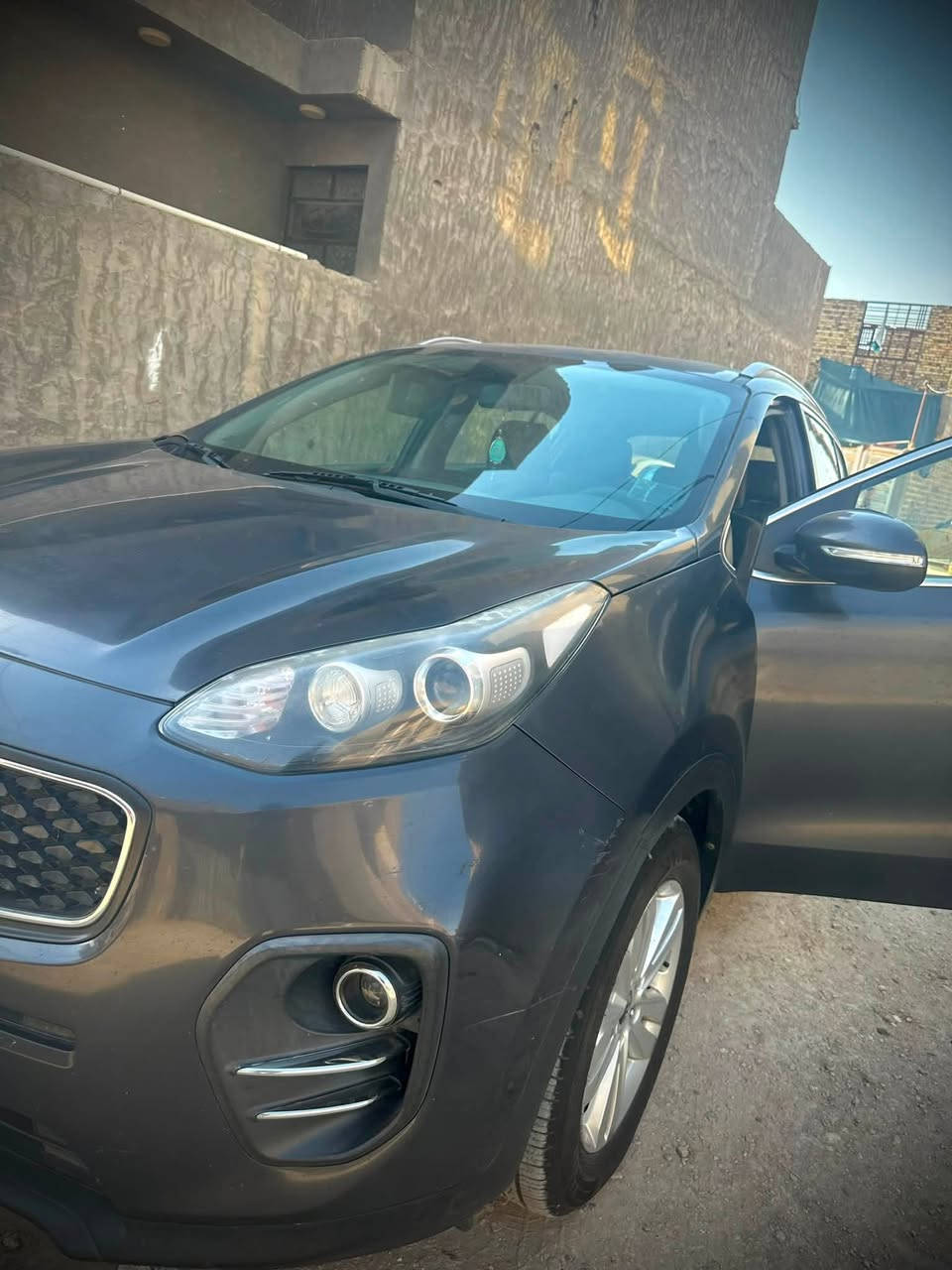 السلام عليكم
سبورتج مديل 2019 خليجي

كفاله عامه رقم نجف تحويل ثاني يوم 

تبريد حداديه محرك كير كله مكفول 

تخم تاير جديد 

السياره جديده حيل ماشيه 100k 

العنوان ، حله

للأستفسار ، ***********
