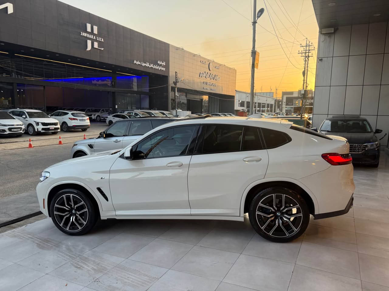 BMW X4 2020
M باكيج بيلاد 
لايتات ليد ليزر 
حساس امامي خلفي 
رادار امامي خلفي جانبي 
داخل قهواي 
شاشة كبير كار بلةي 
كشنات جلد هيتر ميموري 
جاملغ خلفي و ربع صندوق صبغ 
بدون ارباك 
٢٥٨$
***********
*********** أربيل, العراق

