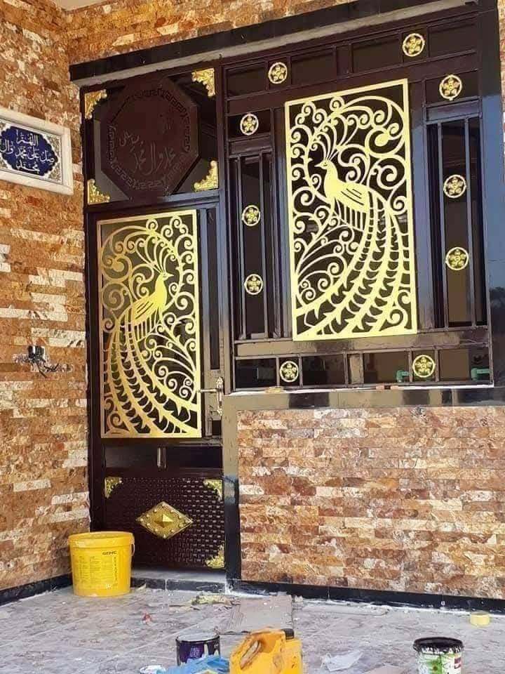 السلام عليكم
محلات احمد صبغ وجام للتنضيف 
شبابيك وبوب 
كادر متخصص 
0775 267 7378
