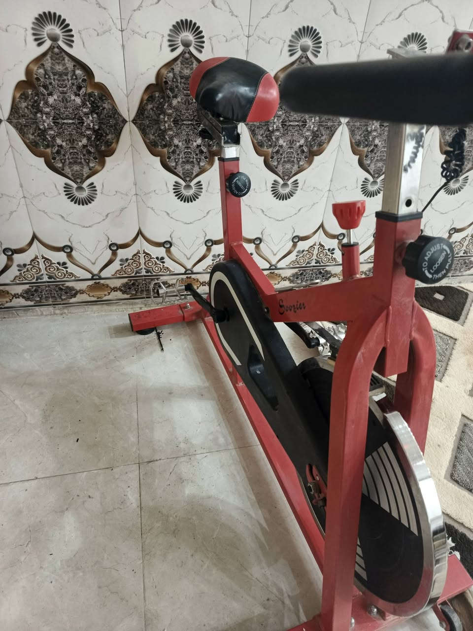 بيسكل رياضي مستعمل قليل السعر 120 وبي مجال
رقم الهاتف ***********
